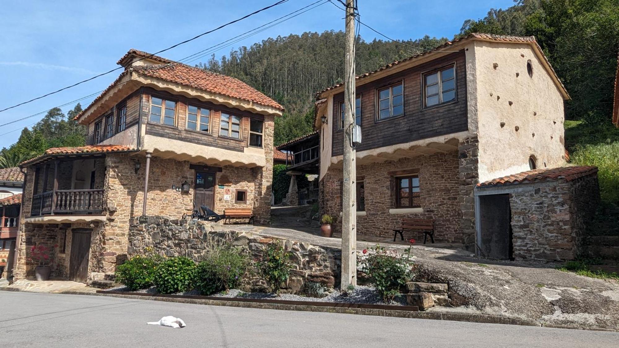 Las Casas De Isu Villaviciosa  Dış mekan fotoğraf